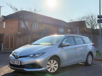 Used Toyota Auris 2015 for sale - 73757102: Photo