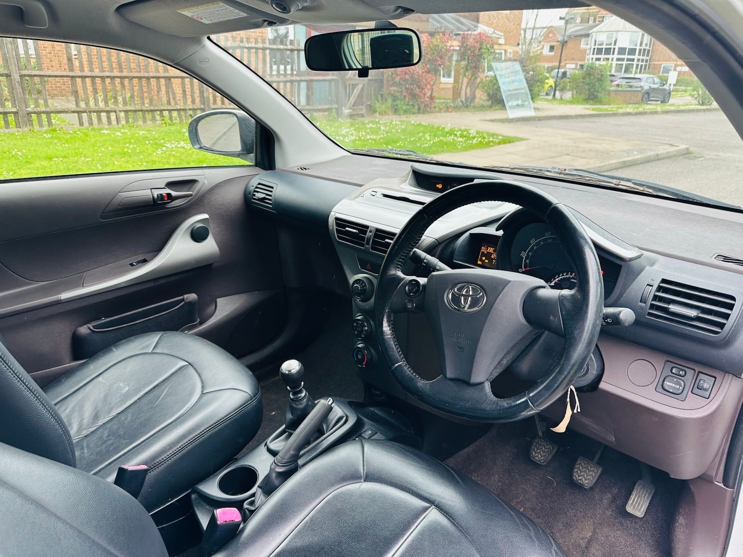 Used Toyota IQ 2009 for sale - 76350668: Photo 8