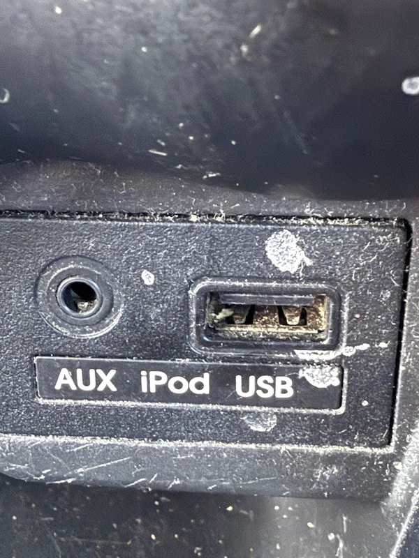 Used Hyundai i10 2011 for sale - 74892608: Photo 15