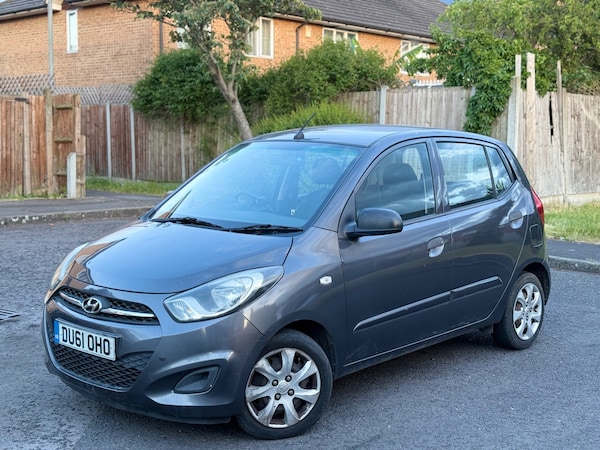 Used Hyundai i10 2011 for sale - 74892608: Photo 1