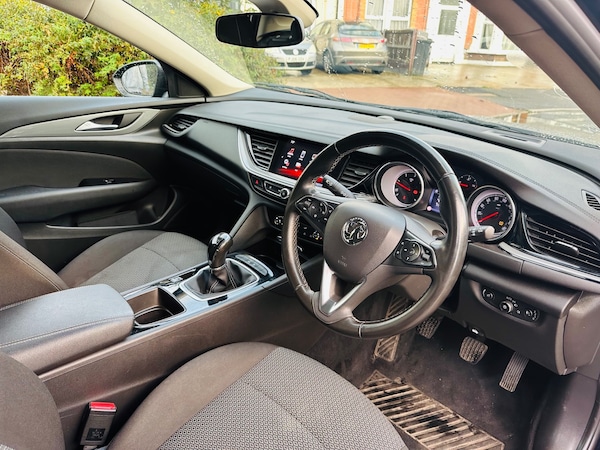 Used Vauxhall Insignia 2017 for sale - 76323756: Photo 9