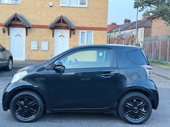 Used Toyota IQ 2011 for sale - 75093721: Photo