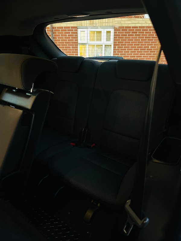 Used Hyundai Santa Fe 2015 for sale - 76070525: Photo 15
