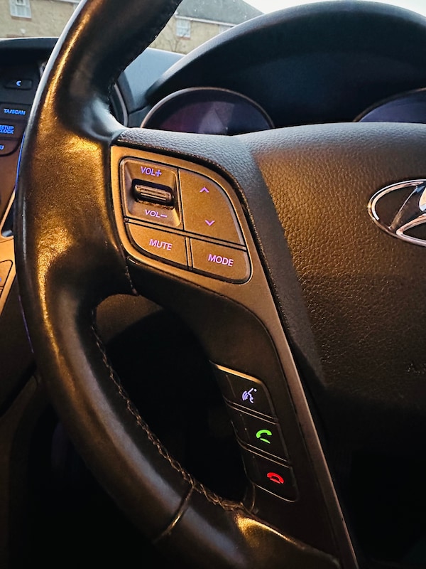 Used Hyundai Santa Fe 2015 for sale - 76070525: Photo 21