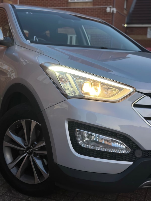 Used Hyundai Santa Fe 2015 for sale - 76070525: Photo 25