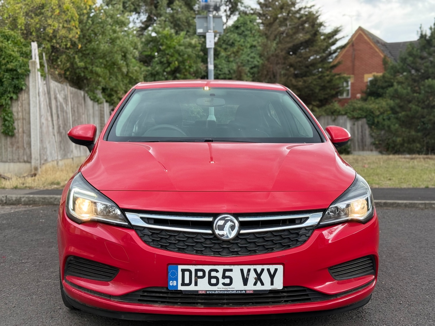 Used Vauxhall Astra 2015 for sale - 76350671: Photo 2
