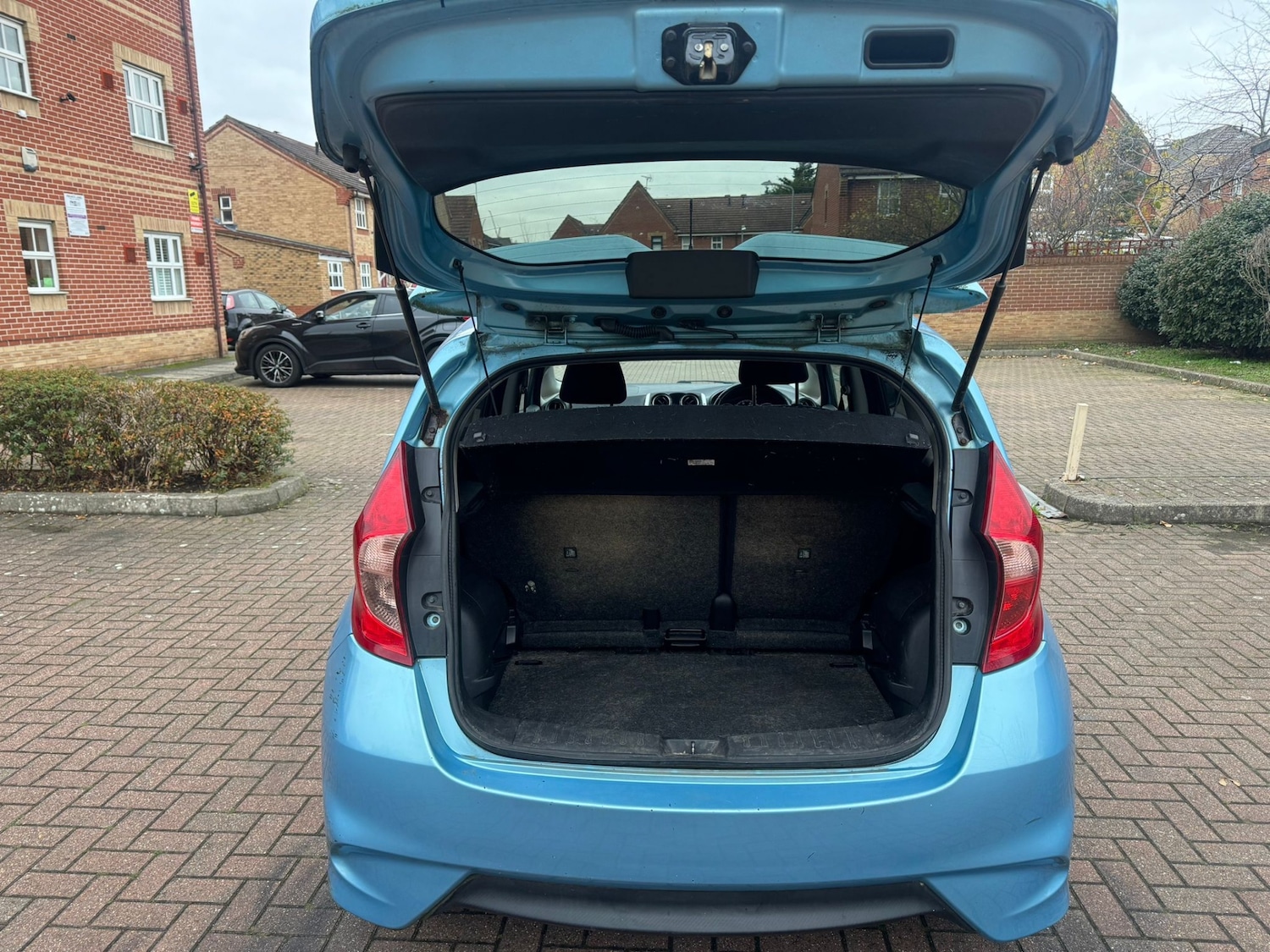 Used Nissan Note 2015 for sale - 76350700: Photo 16