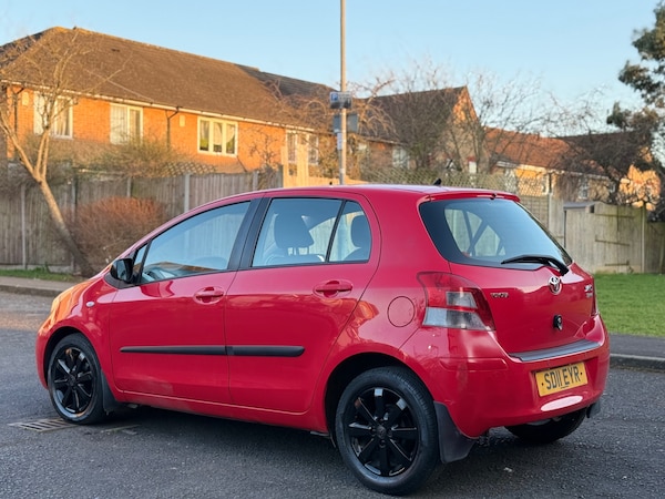 Used Toyota Yaris 2011 for sale - 73928918: Photo 7