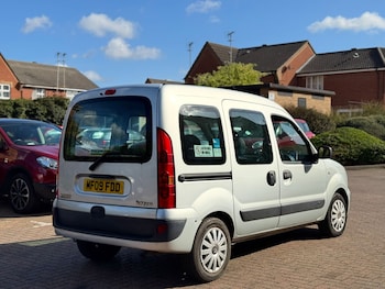 Used Renault Kangoo 2009 for sale - 76340044: Photo