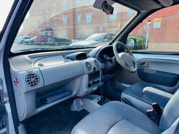 Used Renault Kangoo 2009 for sale - 76340044: Photo 8