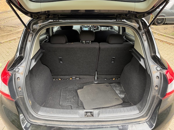 Used Nissan Pulsar 2015 for sale - 76022147: Photo 20