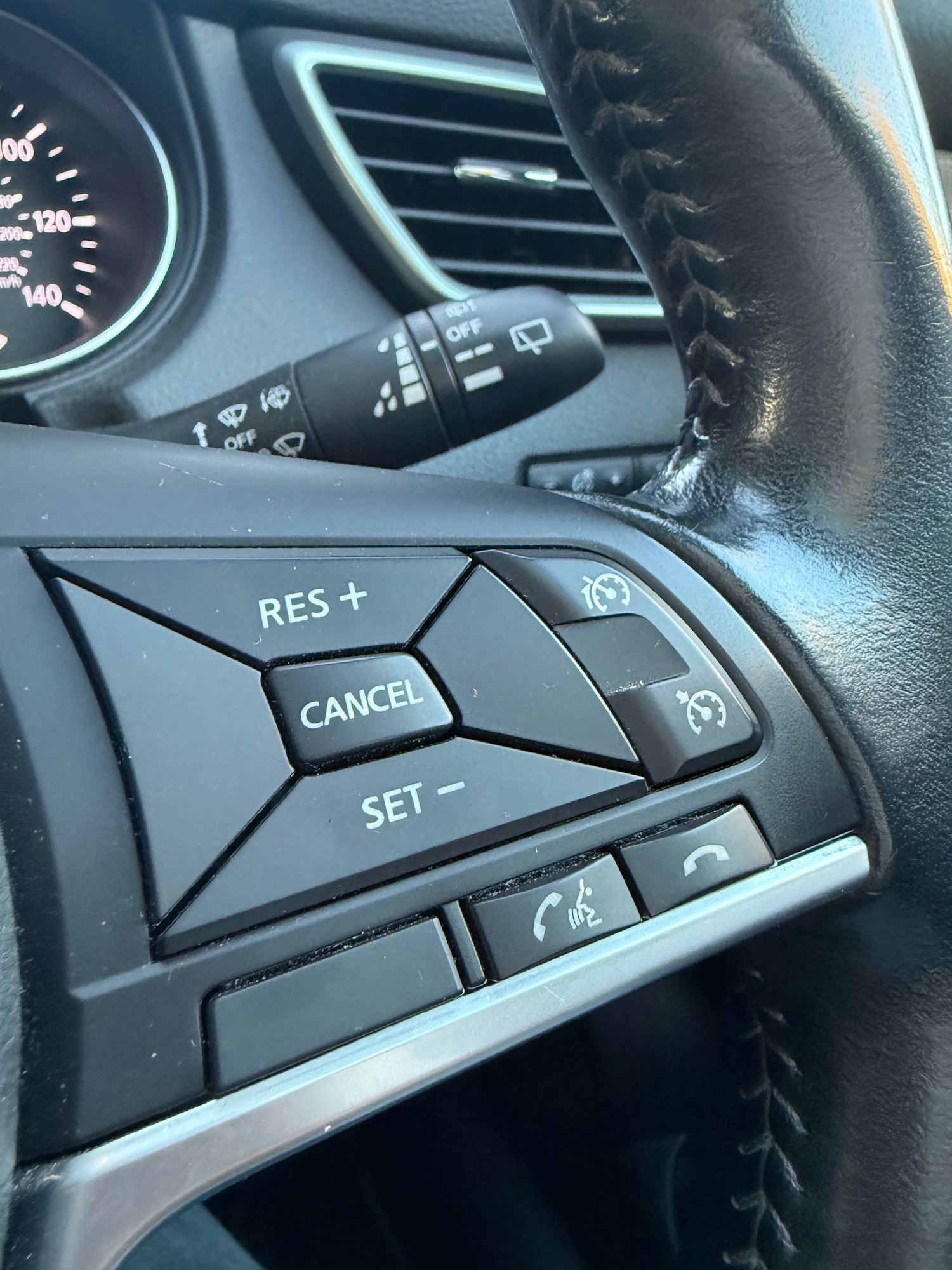 Used Nissan Qashqai 2017 for sale - 76187332: Photo 18
