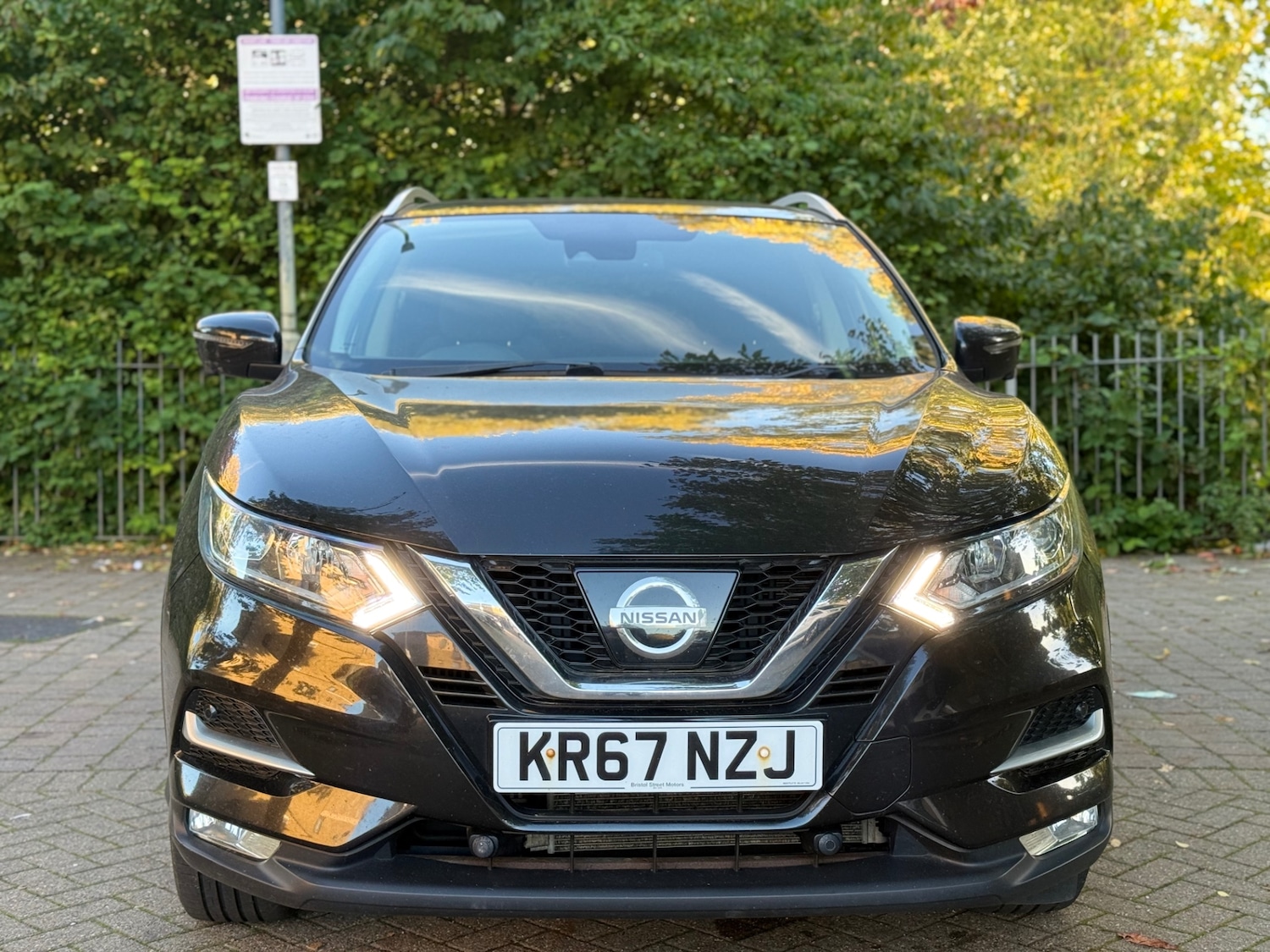 Used Nissan Qashqai 2017 for sale - 76187332: Photo 2