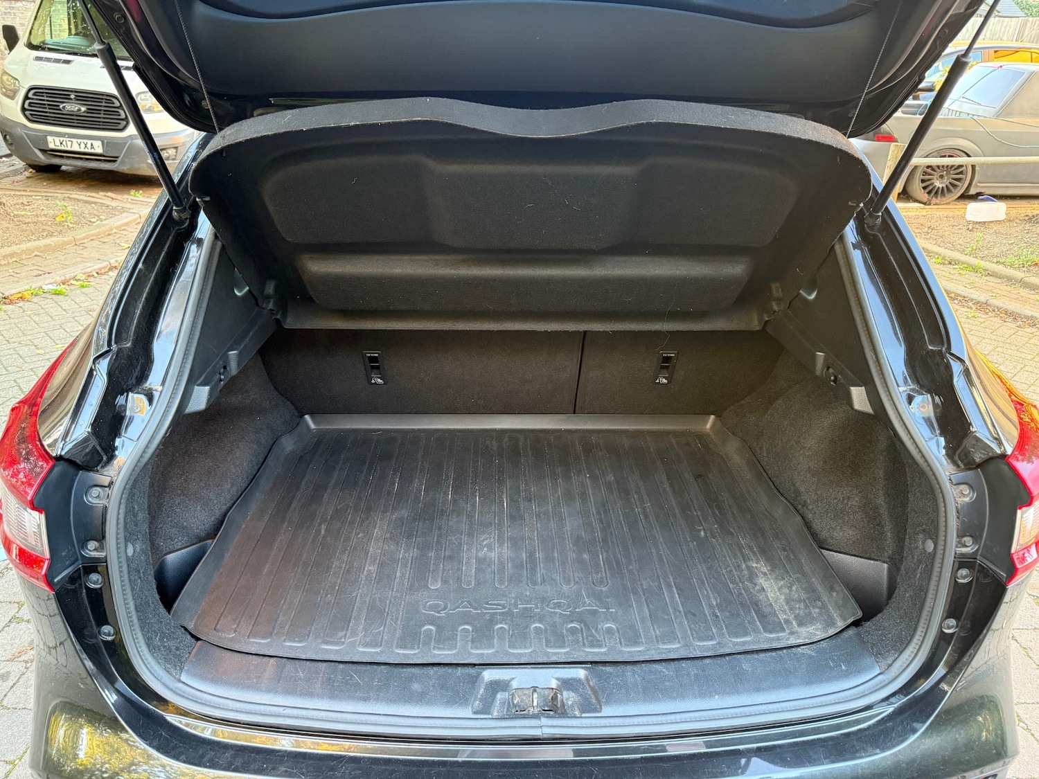 Used Nissan Qashqai 2017 for sale - 76187332: Photo 20