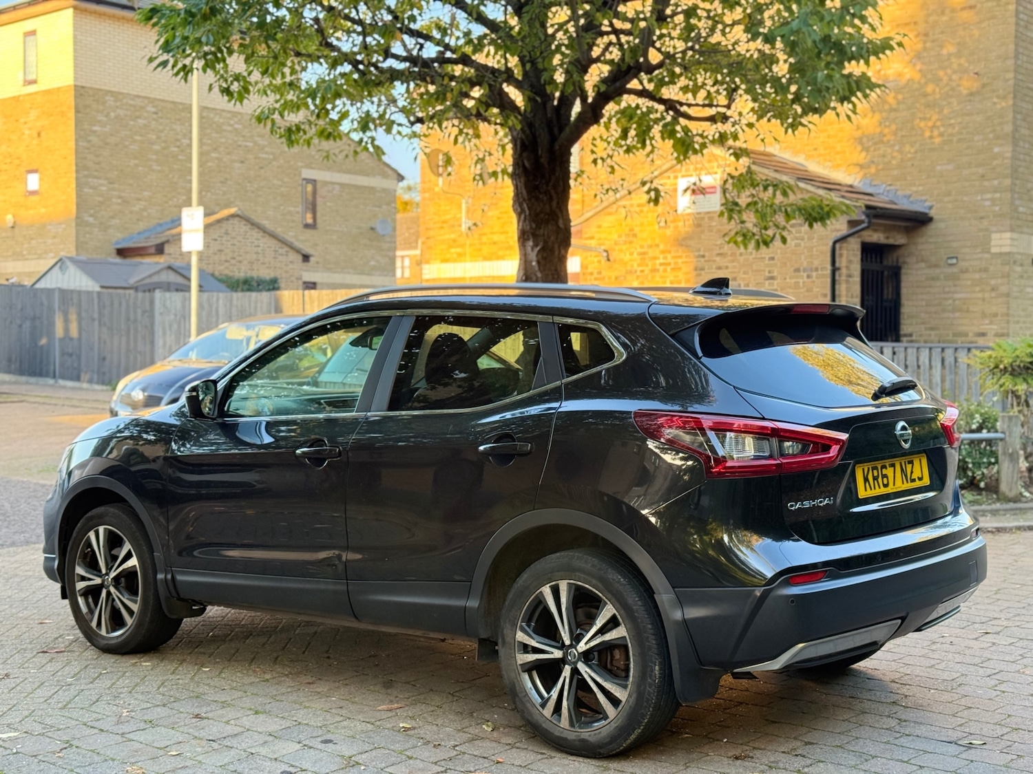 Used Nissan Qashqai 2017 for sale - 76187332: Photo 5