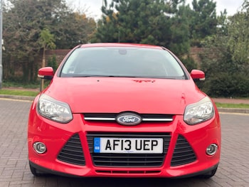 Used Ford Focus 2013 for sale - 76192931: Photo 2