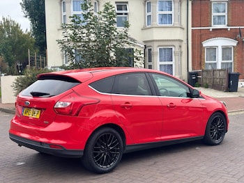 Used Ford Focus 2013 for sale - 76192931: Photo 4
