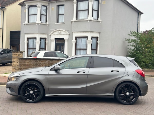 Used Mercedes-Benz A-Class 2013 for sale - 76265398: Photo 7