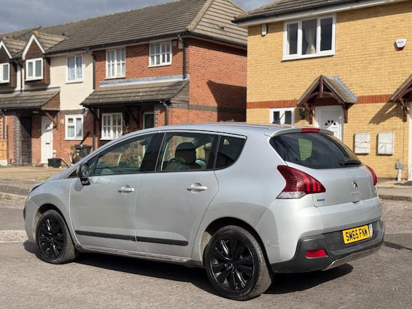 Used Peugeot 3008 2015 for sale - 74045580: Photo 5