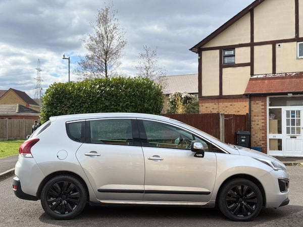 Used Peugeot 3008 2015 for sale - 74045580: Photo 8