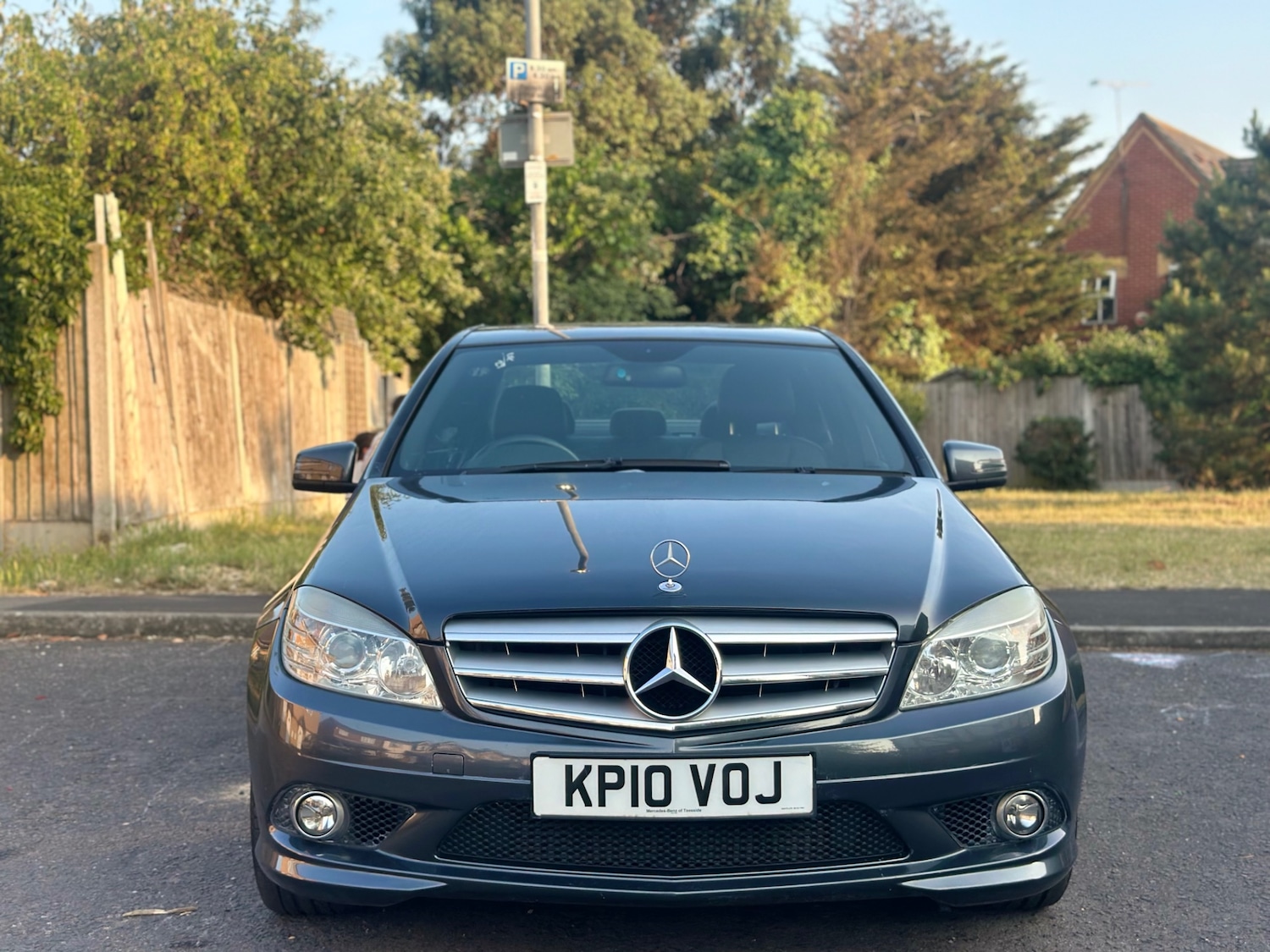 Used Mercedes-Benz C-Class 2010 for sale - 76093891: Photo 2