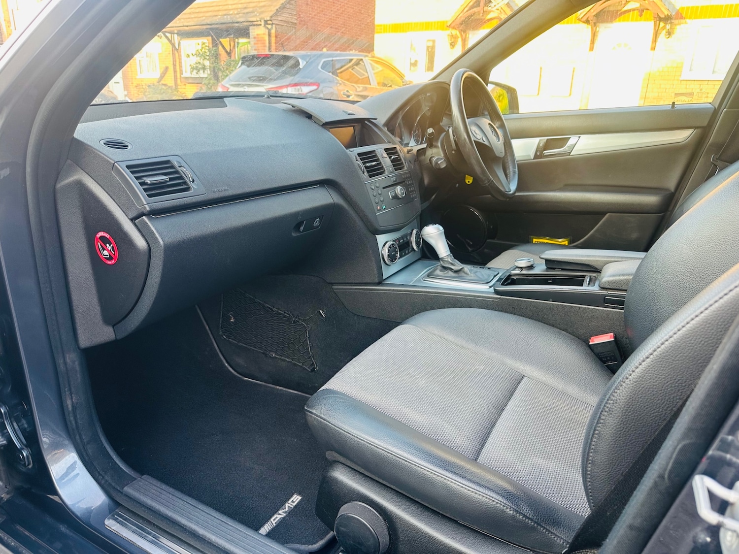 Used Mercedes-Benz C-Class 2010 for sale - 76093891: Photo 9