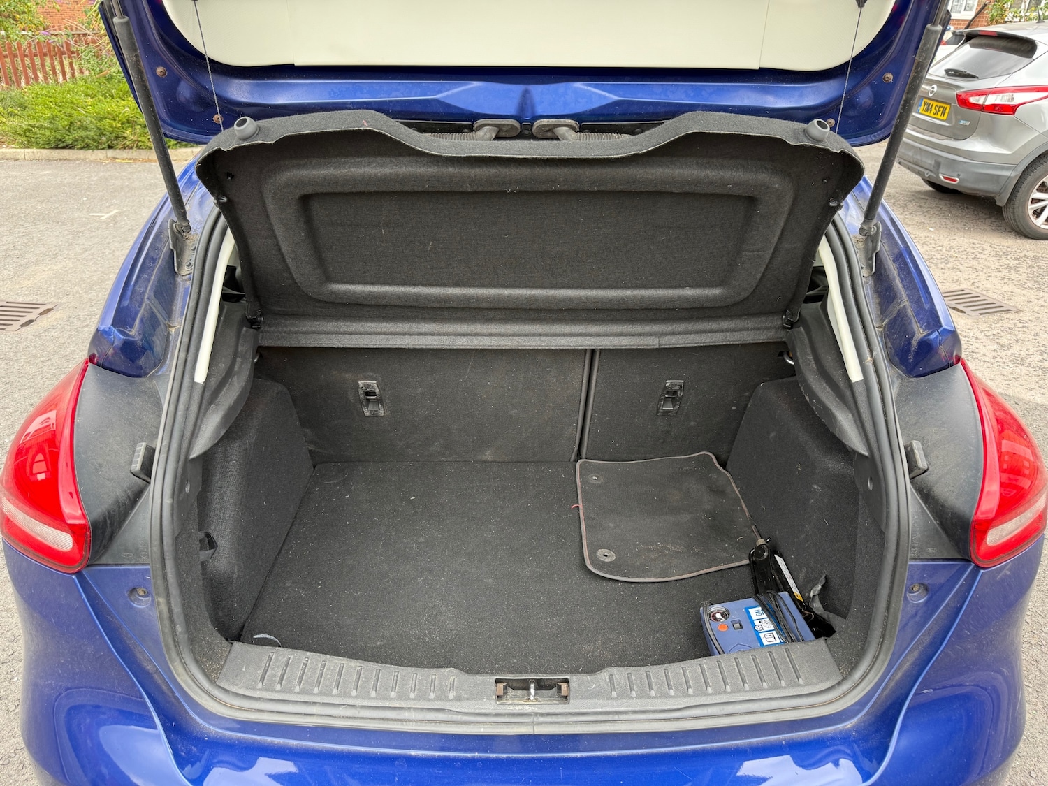 Vehicle 19