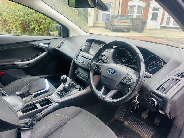Used Ford Focus 2015 for sale - 76257947: Photo 7