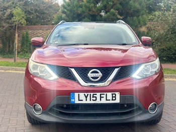 Used Nissan Qashqai 2015 for sale - 76195874: Photo 2