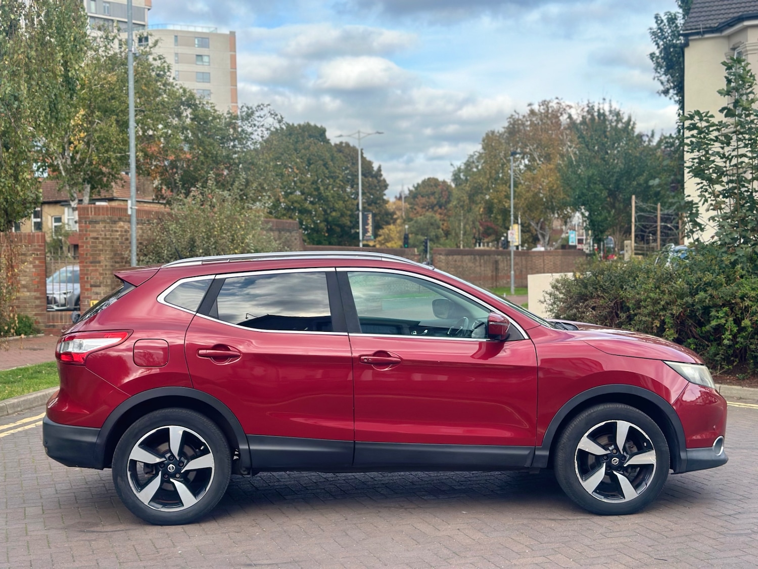 Used Nissan Qashqai 2015 for sale - 76195874: Photo 4