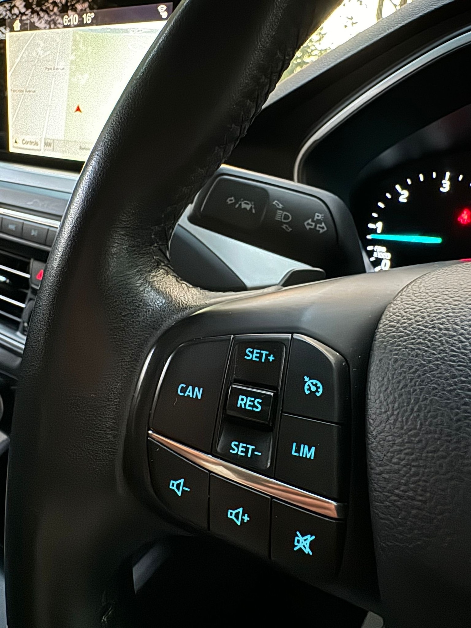Used Ford Focus 2018 for sale - 76142135: Photo 15