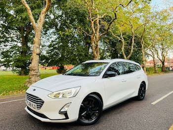 Used Ford Focus 2018 for sale - 76142135: Photo 3