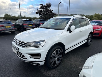 Used Volkswagen Touareg 2016 for sale - 76359522: Photo