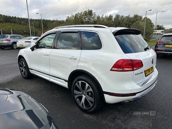 Used Volkswagen Touareg 2016 for sale - 76359522: Photo