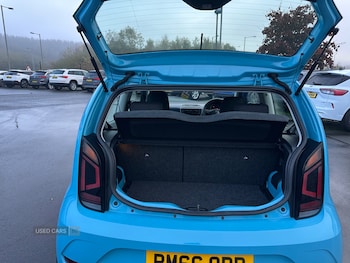 Used Volkswagen up! 2016 for sale - 76410001: Photo