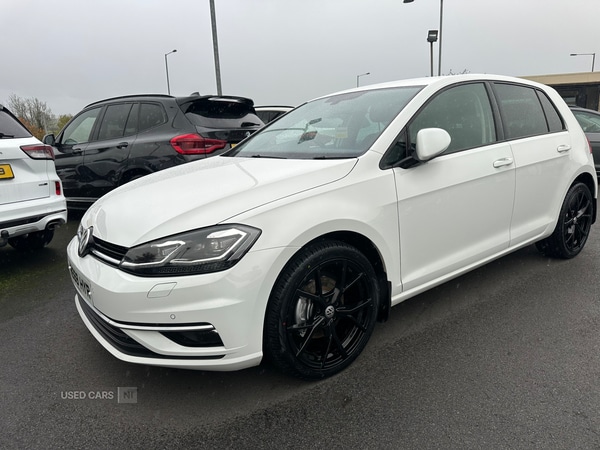 Used Volkswagen Golf 2020 for sale - 76409838: Photo 1