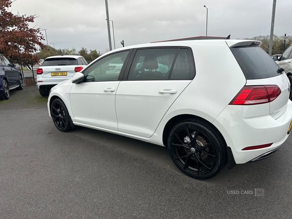 Used Volkswagen Golf 2020 for sale - 76409838: Photo 2