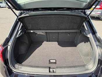 Used Volkswagen T-Roc 2023 for sale - 79554340: Photo