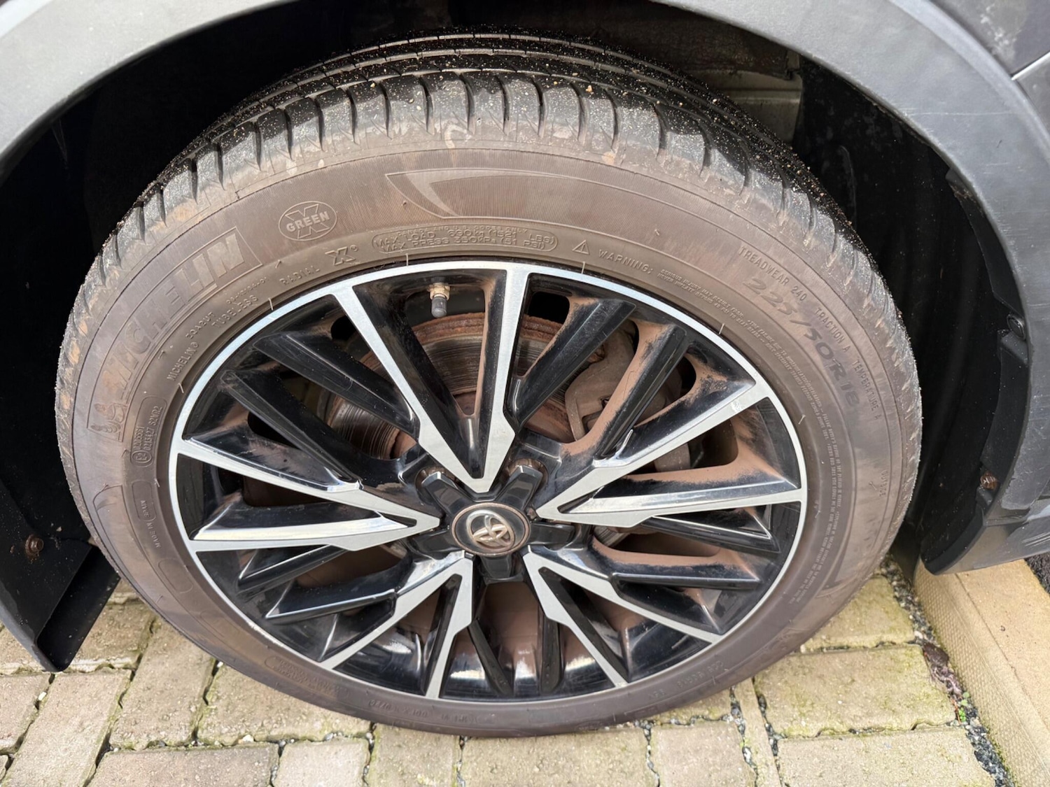 Used Toyota C-HR 2018 for sale - 77344105: Photo 11