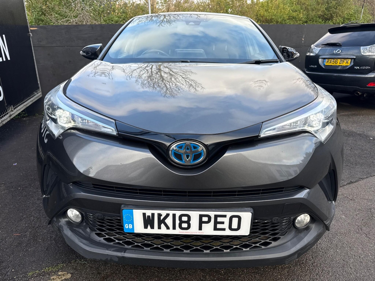 Used Toyota C-HR 2018 for sale - 77524420: Photo 2