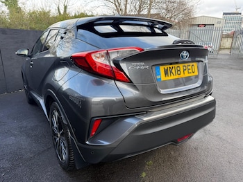 Used Toyota C-HR 2018 for sale - 77524420: Photo