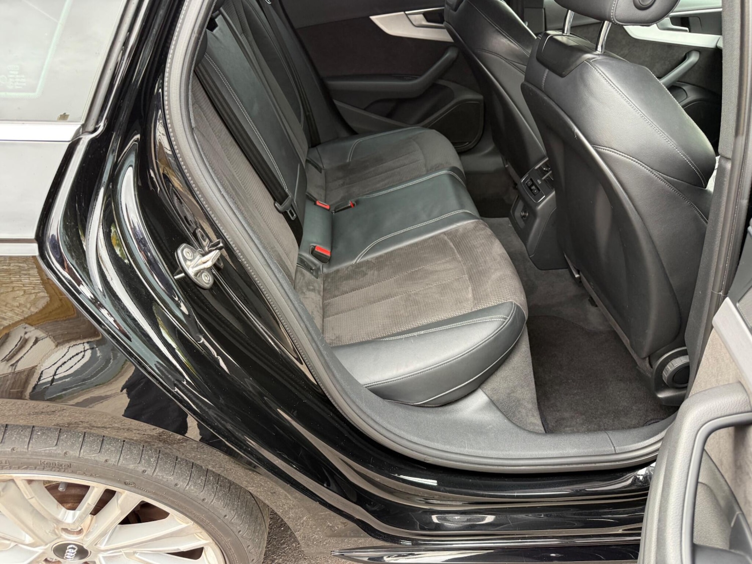 Used Audi A4 2019 for sale - 77331247: Photo 21