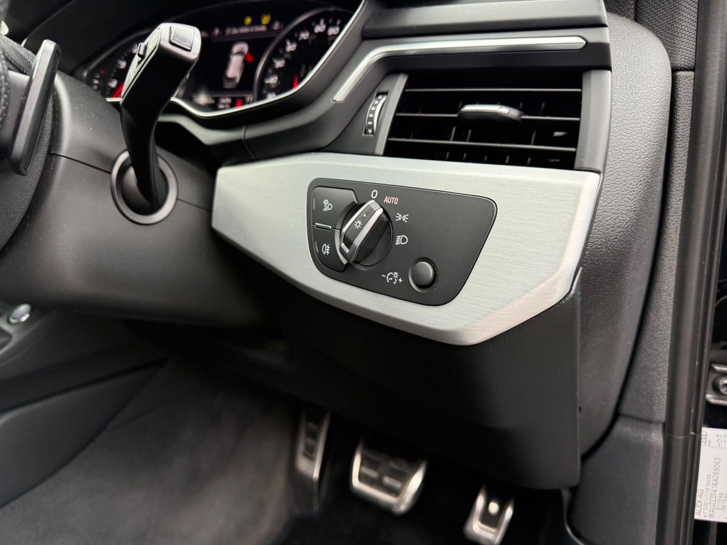 Used Audi A4 2019 for sale - 77331247: Photo 25