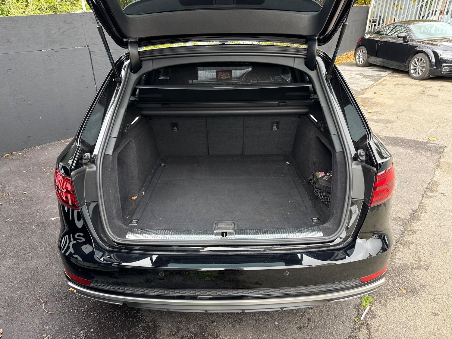 Used Audi A4 2019 for sale - 77331247: Photo 37