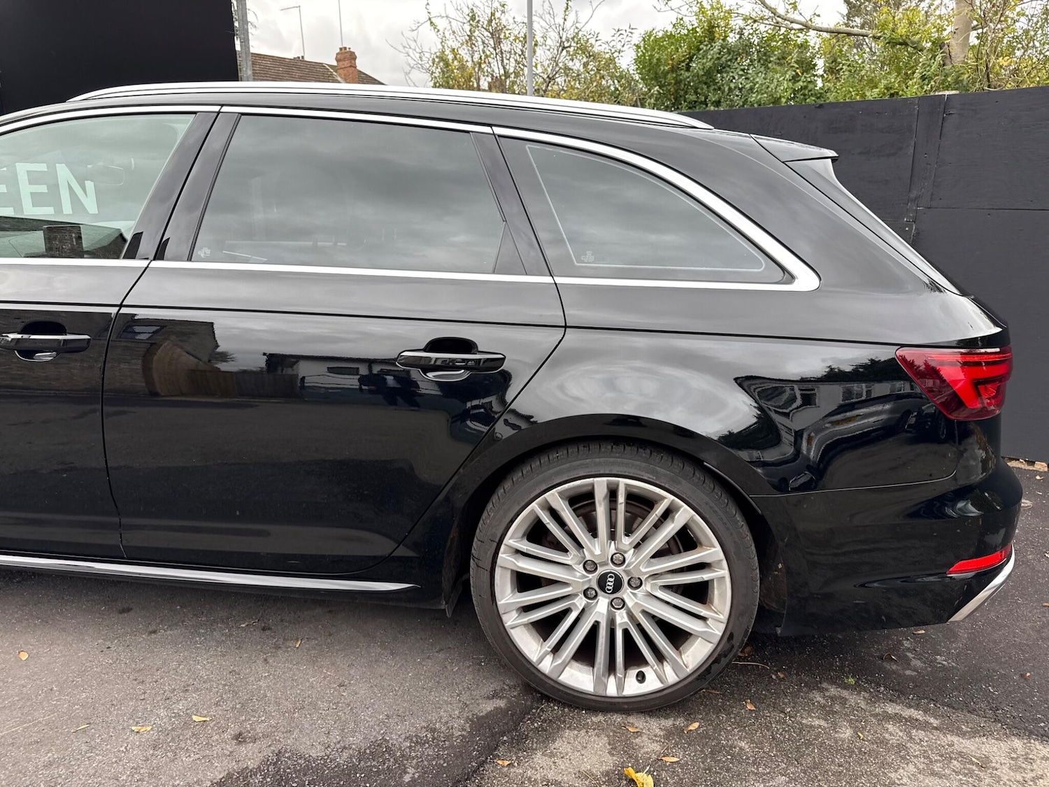 Used Audi A4 2019 for sale - 77331247: Photo 45
