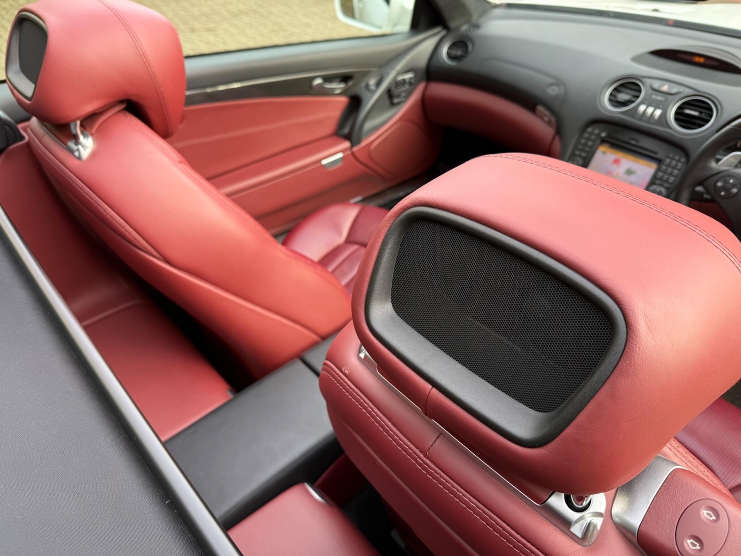 Used Mercedes-Benz SL 2009 for sale - 77658810: Photo 28