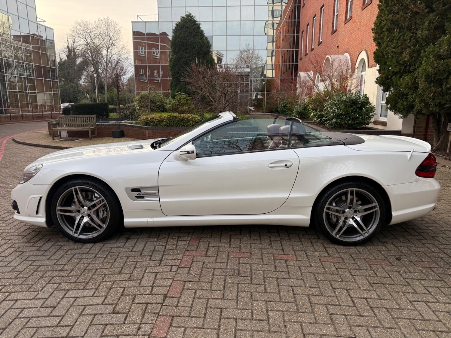 Used Mercedes-Benz SL 2009 for sale - 77658810: Photo 7