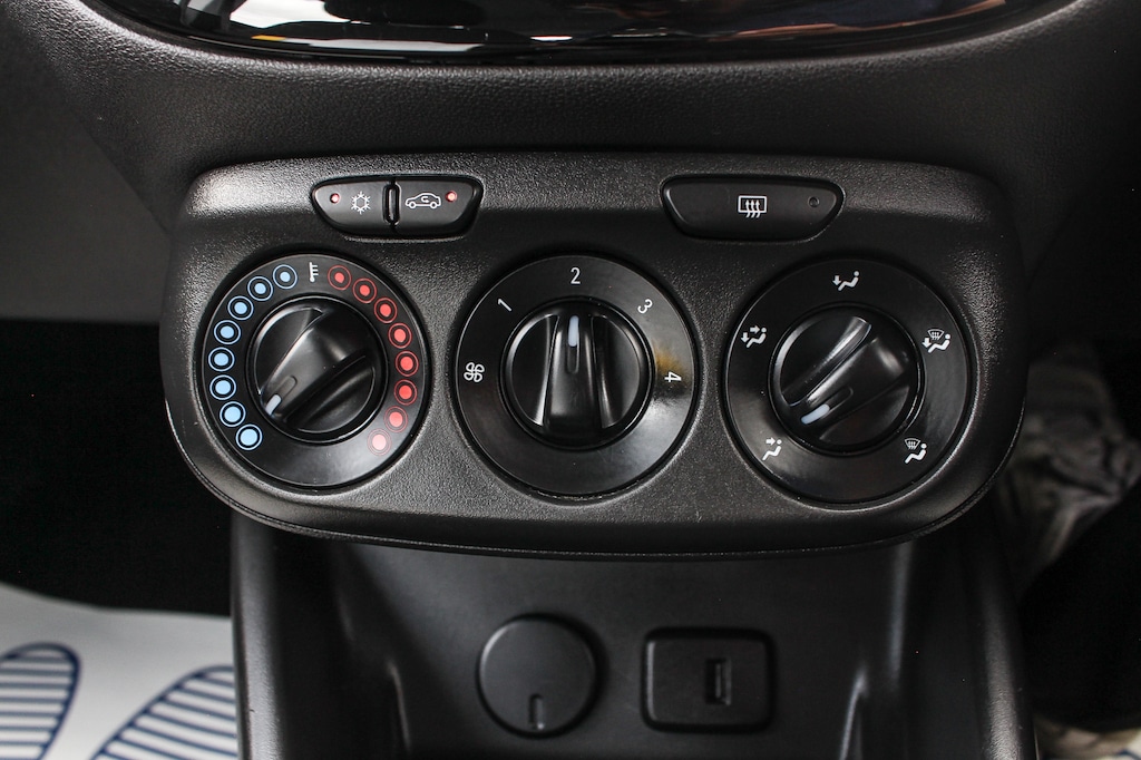 Used Vauxhall Corsa 2018 for sale - 77300745: Photo 37