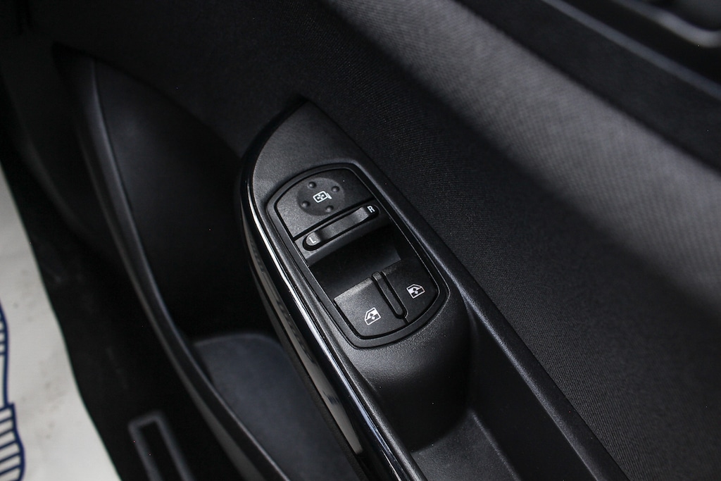 Used Vauxhall Corsa 2018 for sale - 77300745: Photo 38