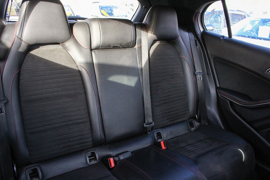 Used Mercedes-Benz GLA 2018 for sale - 76729983: Photo 31